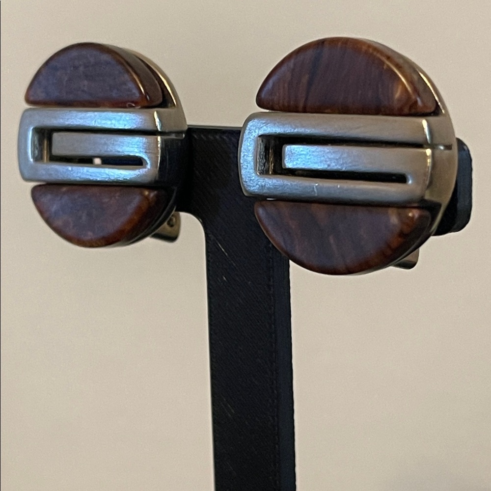 Vintage Givenchy Modernist Rosewood & Silver-Tone Clip-on Earrings - Picture 6 of 8